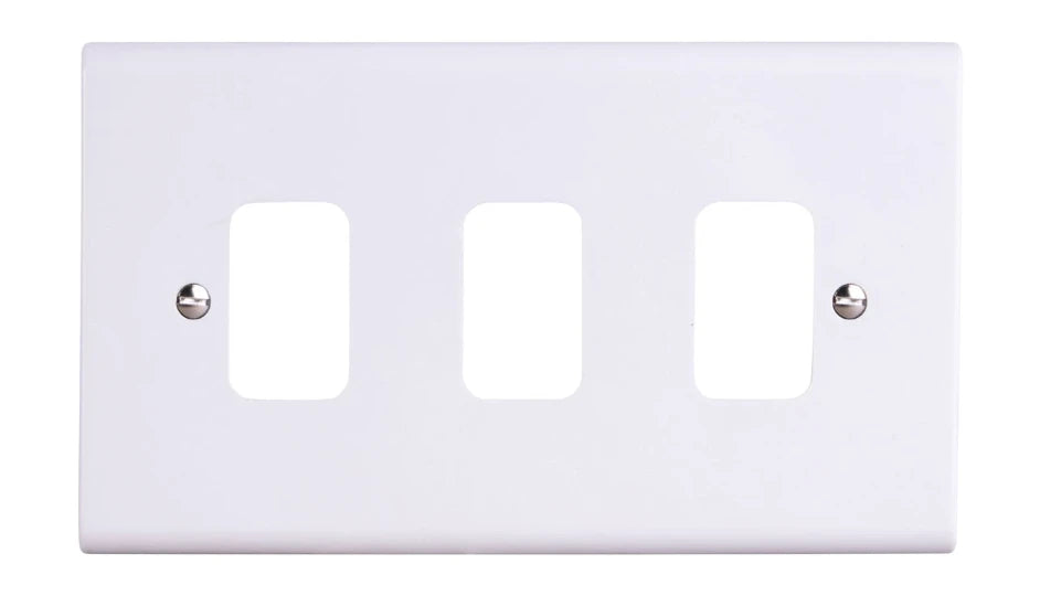 Deta G3303 Slimline 3 Gang Grid Plate