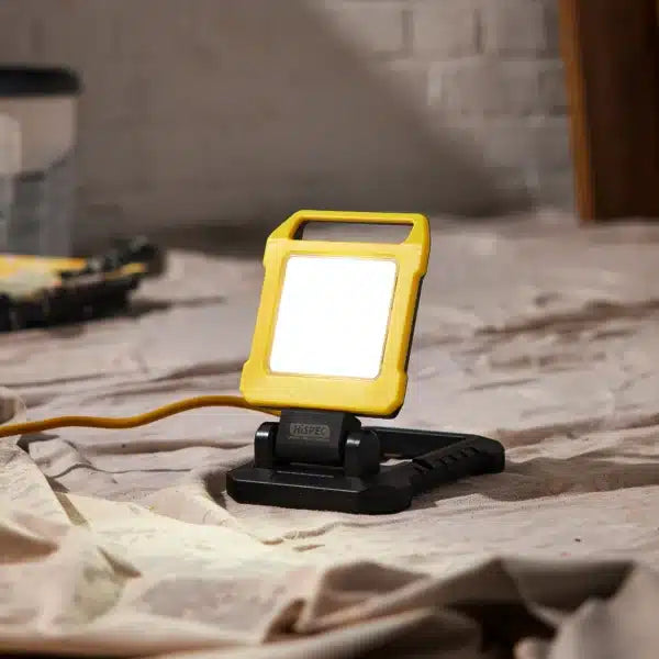 Hispec HSSL/10LEDWL-R Adjustable Work Light – 10w Rechargeable