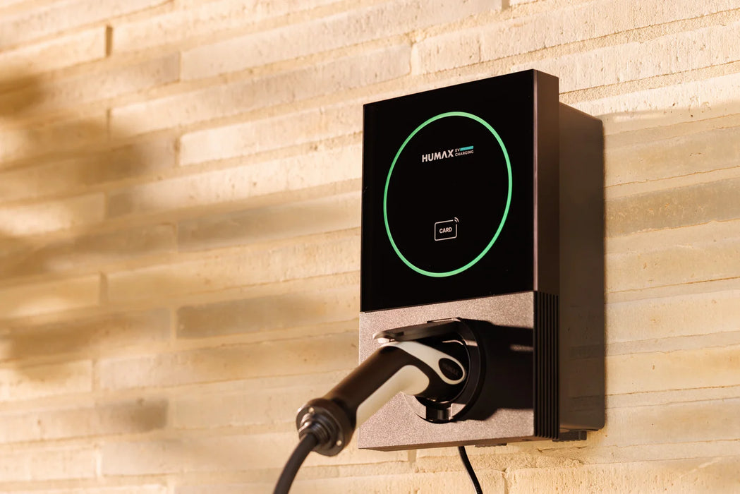 Humax HMX-A01T7 7.4kW Tethered 7.5M V2G IP65 Home EV Wall Charger