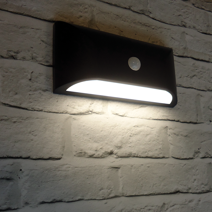 VECOWLPIRG 6W Grey Plastic LED Wall Light With 160° PIR