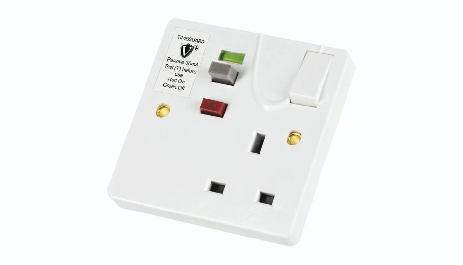 Timeguard RCD02WPVN Valiance+® RCD Protected Single Gang White Switched Socket – Passive