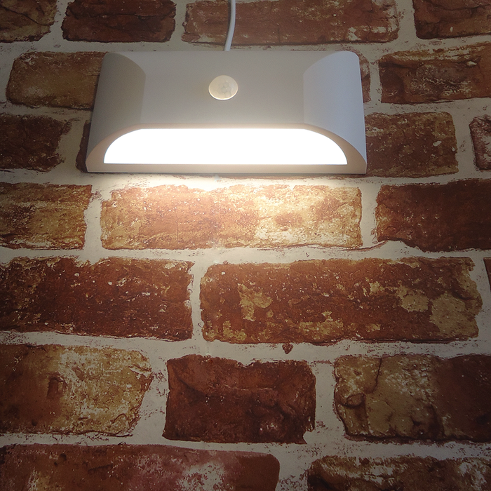 Eterna VECOWLPIRW 6W White Plastic LED Wall Light With 160° PIR
