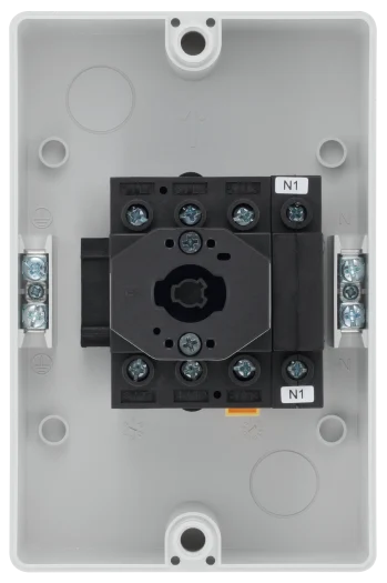 BG CPRSD432 32A 4-Pole IP65 Three-Phase Rotary Isolator Switch – 11kW