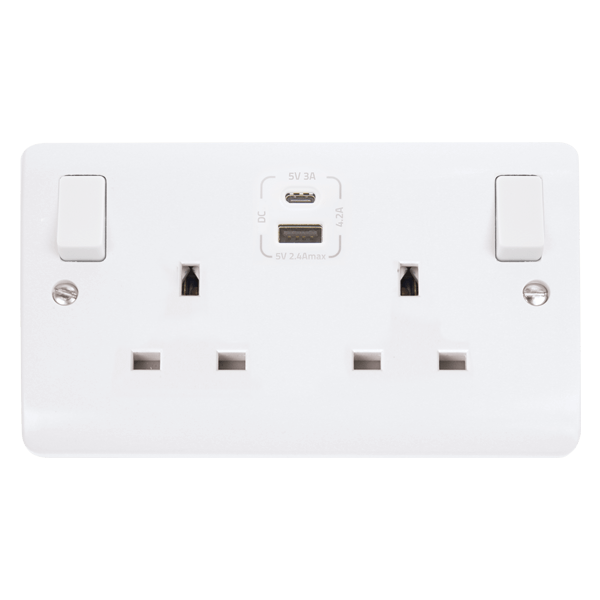 Click Scolmore CMA786 13A 2 Gang Switched Socket Outlet With Type A & C USB (4.2A) Outlets