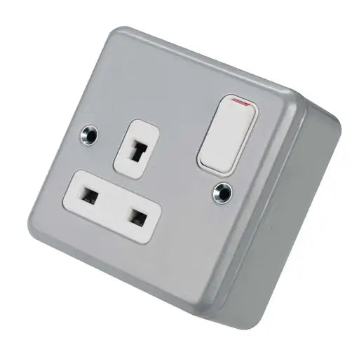 MK Metalclad K1247ALM 13A DP 1 Gang Non Standard Socket with Clean Earth Facility Metal Clad