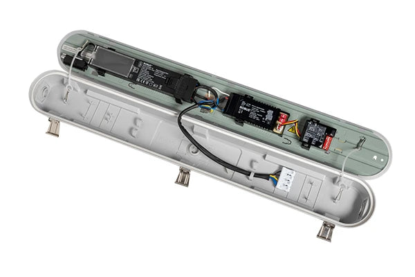 Robus RHE32X4FT-24 HARBOUR EXPRESS 32W/26W/20W/16W LED corrosion proof, IP66, 4ft, 4000K/5000K/6500K