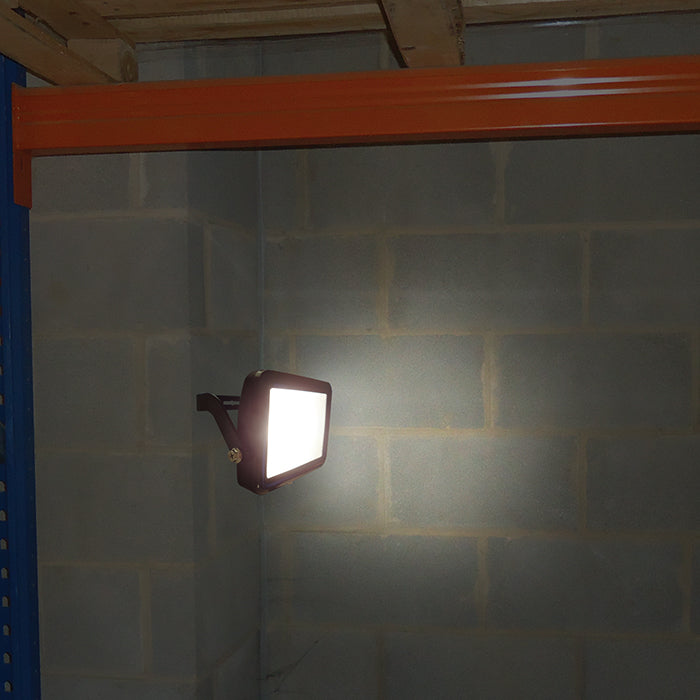 Eterna TAB10BK 10W Compact Outdoor Tablet LED Floodlight